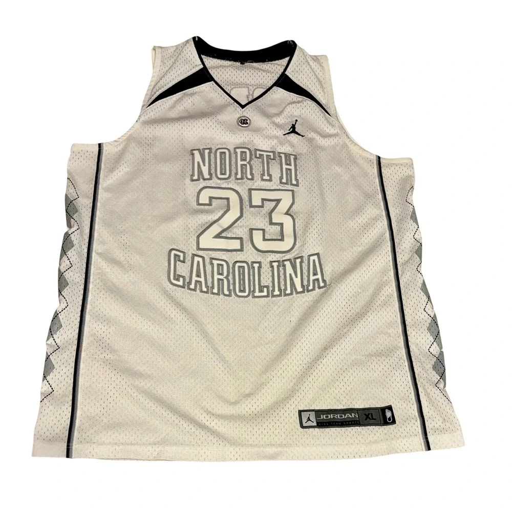 Vintage Jordan North Carolina 23 Basketball‎ Jersey Mens XL White Grey Nike Team